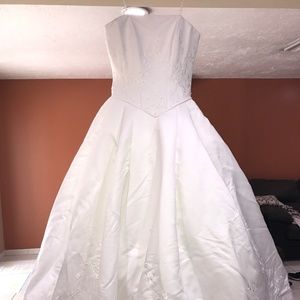 Alfred Angelo wedding dress